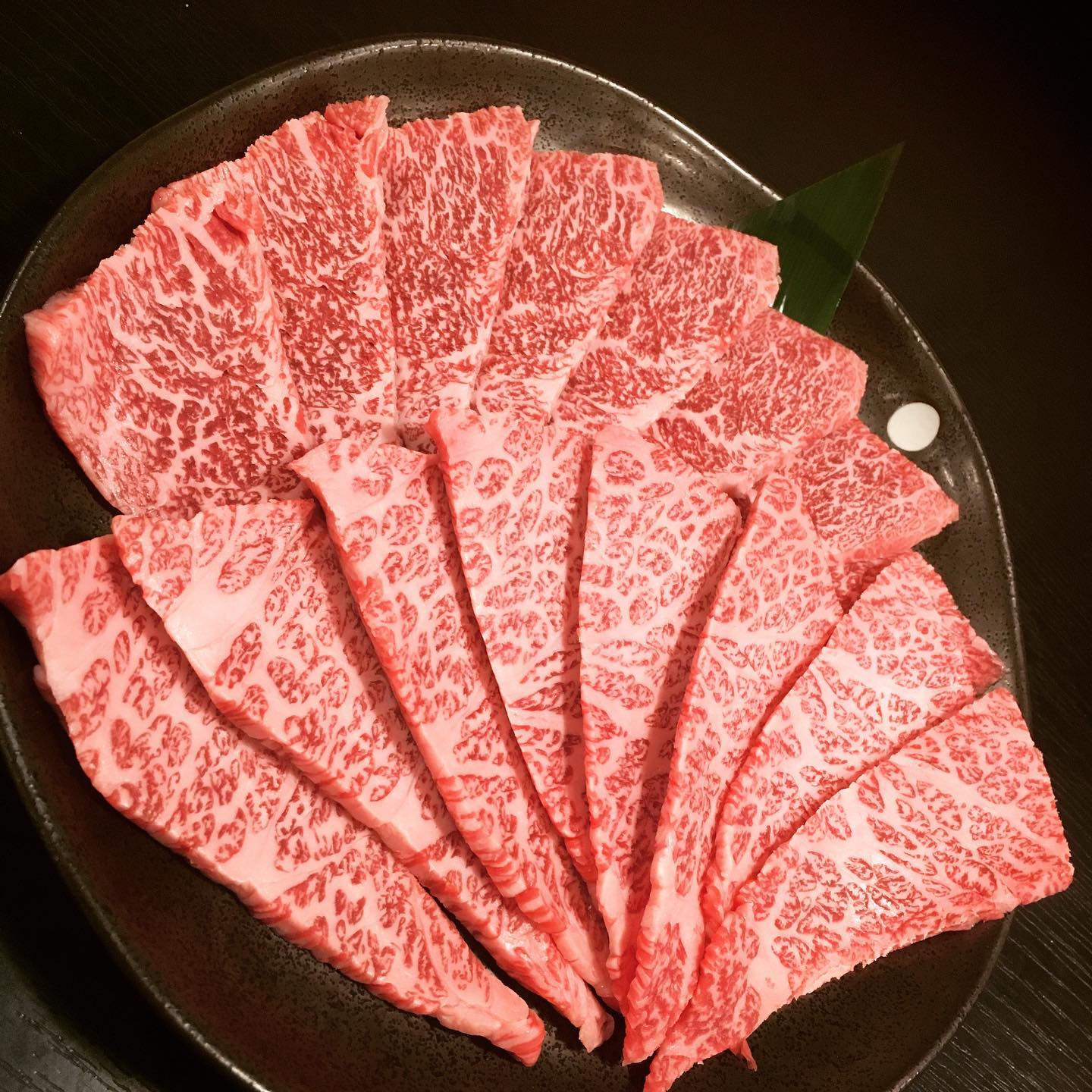 おはようございます️
椿苑のまるさんです
今日ももつ鍋の配送2件入ってます
最近もつ鍋屋みたいですが
美味しいお肉も沢山ありますので
御来店お待ちしております
先日 ラグビーの 選手がもつ鍋投稿してくださいました
奥様も気に入って頂けて嬉しかったです
今日もテイクアウト お取り寄せ 御来店 ご連絡お待ちしております
#ザブトン