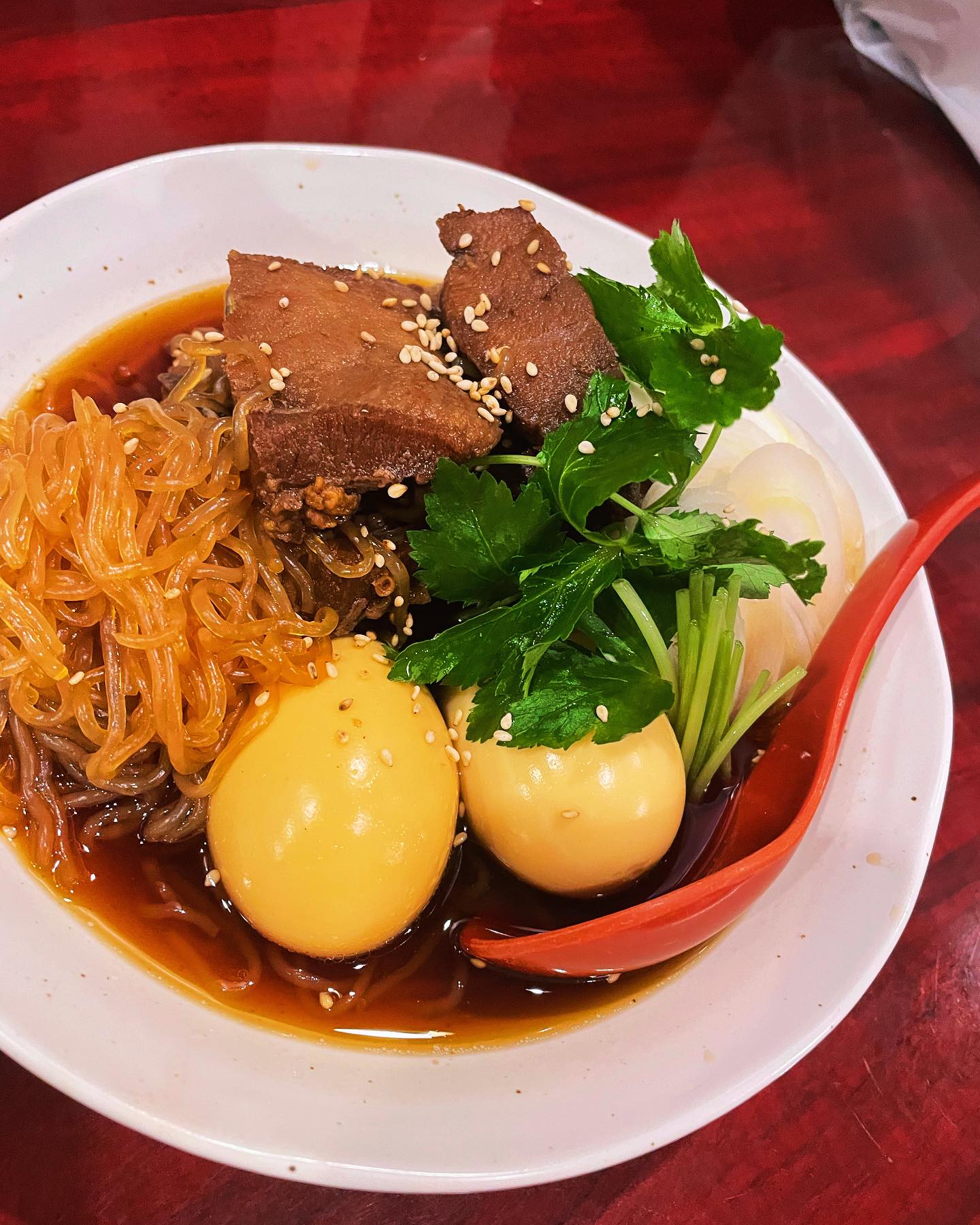 タン祭り限定️
新メニュー
ホロホロ牛タン角煮🥰
5/27(月)
タン祭り限定メニューになります
柔らかく🥰すき焼き風の味付けで炊いた
柔らか牛タンの角煮です。
こちらの商品は、タン祭り限定️&事前予約のみの対応とさせていただきます
かぶりつく牛タン食べる子供の顔が見たいなぁ(´,,•﹃ •,,`)
限定数30️
ご予約お待ちしております
