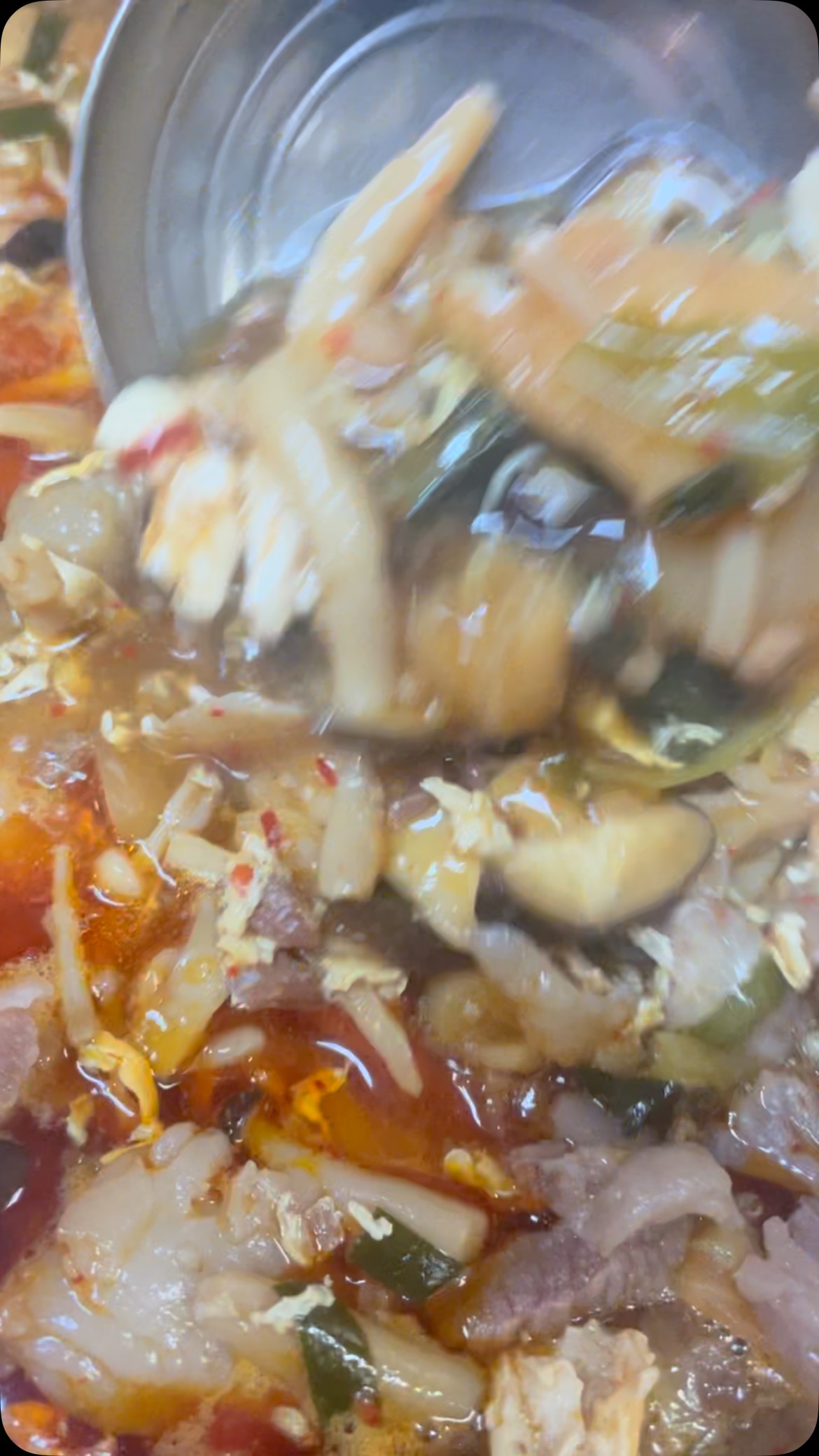 寒くなってきたので
カルビクッパで暖まってください

今季最後のカルビクッパの素
本日あります