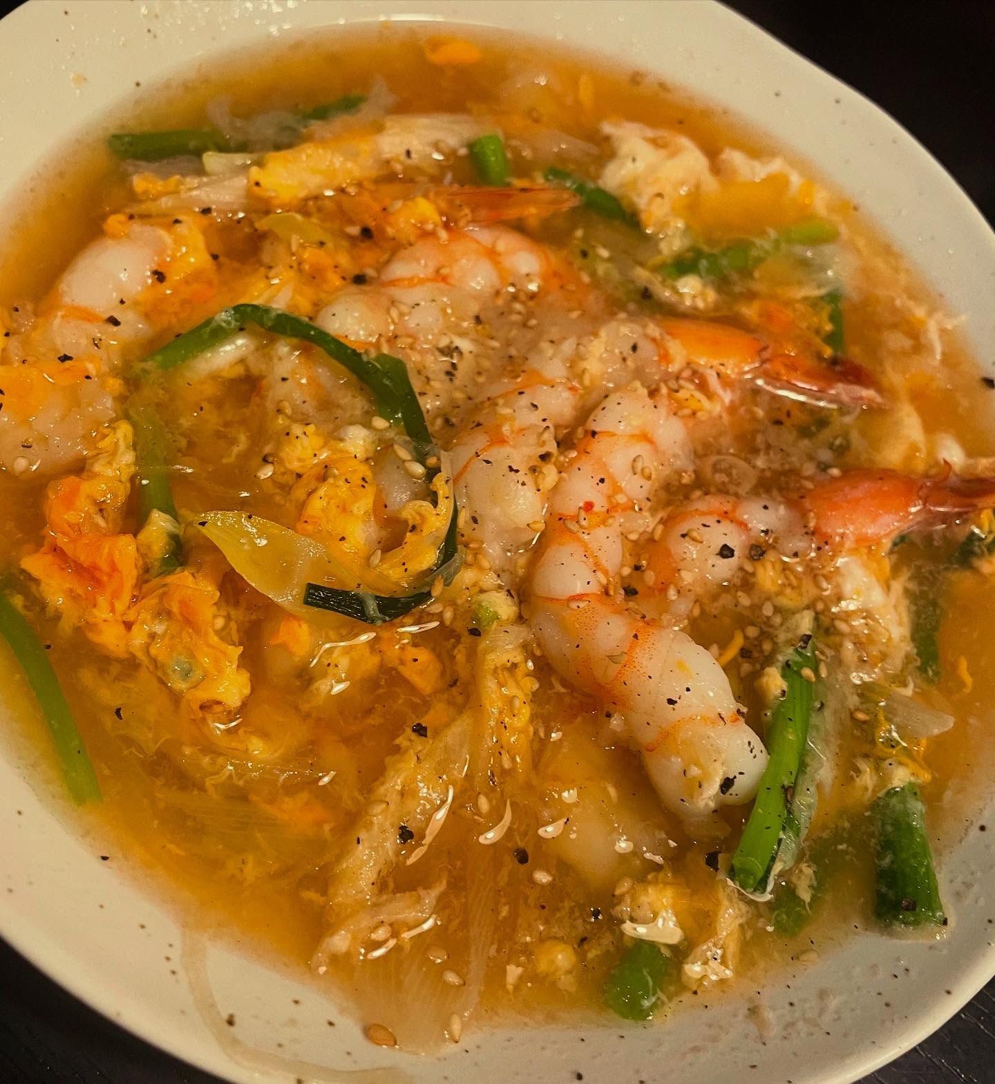 海老🦐と葱の玉子とじ🥰

昨日は疲れすぎて
元気出ないー

ってなったんで
食べたいもん食って元気回復(๑•̀ㅂ•́)و✧

海老メニュー沢山ありますが
ご希望あれば作ります

出汁で米を食います
海老🦐で酒飲みます🤣

みたいな料理でした