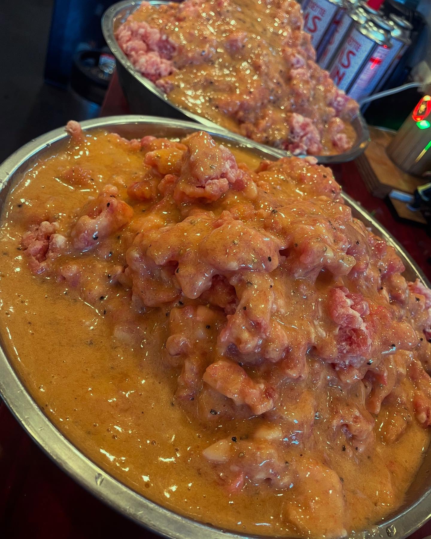 本日これ仕込みます

全部ミンチまて手仕込みだからこその食感

ジューシー肉玉は明日イチオシです