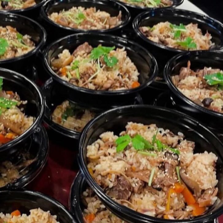 明日は焼肉屋さんの炊き込みご飯
炊きたてを是非

明日 カルビクッパの素🌶🌶
スンドゥブチゲ🌶
めあります