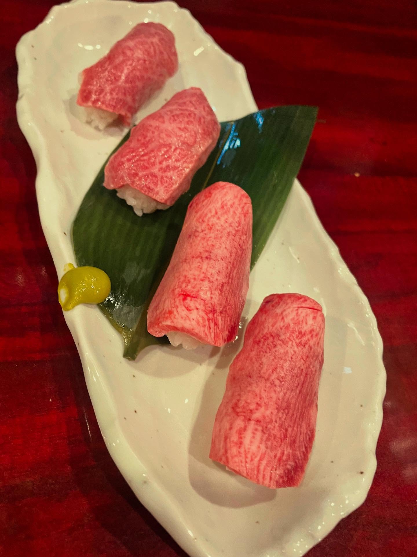 ザブトンと芯タンの炙り握り🥰

リクエストあり久しぶりに芯タン握り作りました

タン好きな方はぜひお試しください