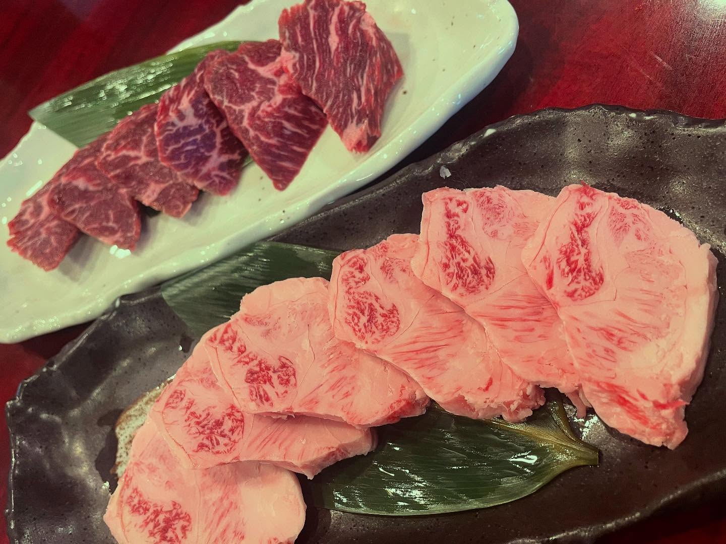 6周年記念
お客様感謝企画 第3弾

残暑を吹きとばせ( ✧Д✧) ｶｯ!!

まだまだ暑い9月️
お肉を食べて元気に過ごしましょう

ゲタカルビorハラミ
プレゼント

9月いっぱい 
ご予約頂いたお客様に、ゲタカルビかハラミのお好きな一皿をプレゼント致します

ご予約時に、インスタの6周年記念の投稿見たとお伝え下さい

常連様や来店されたことがあるお客様に還元したいので、Instagram限定の告知イベントになります

9月は、予約でお得にお肉食べてください