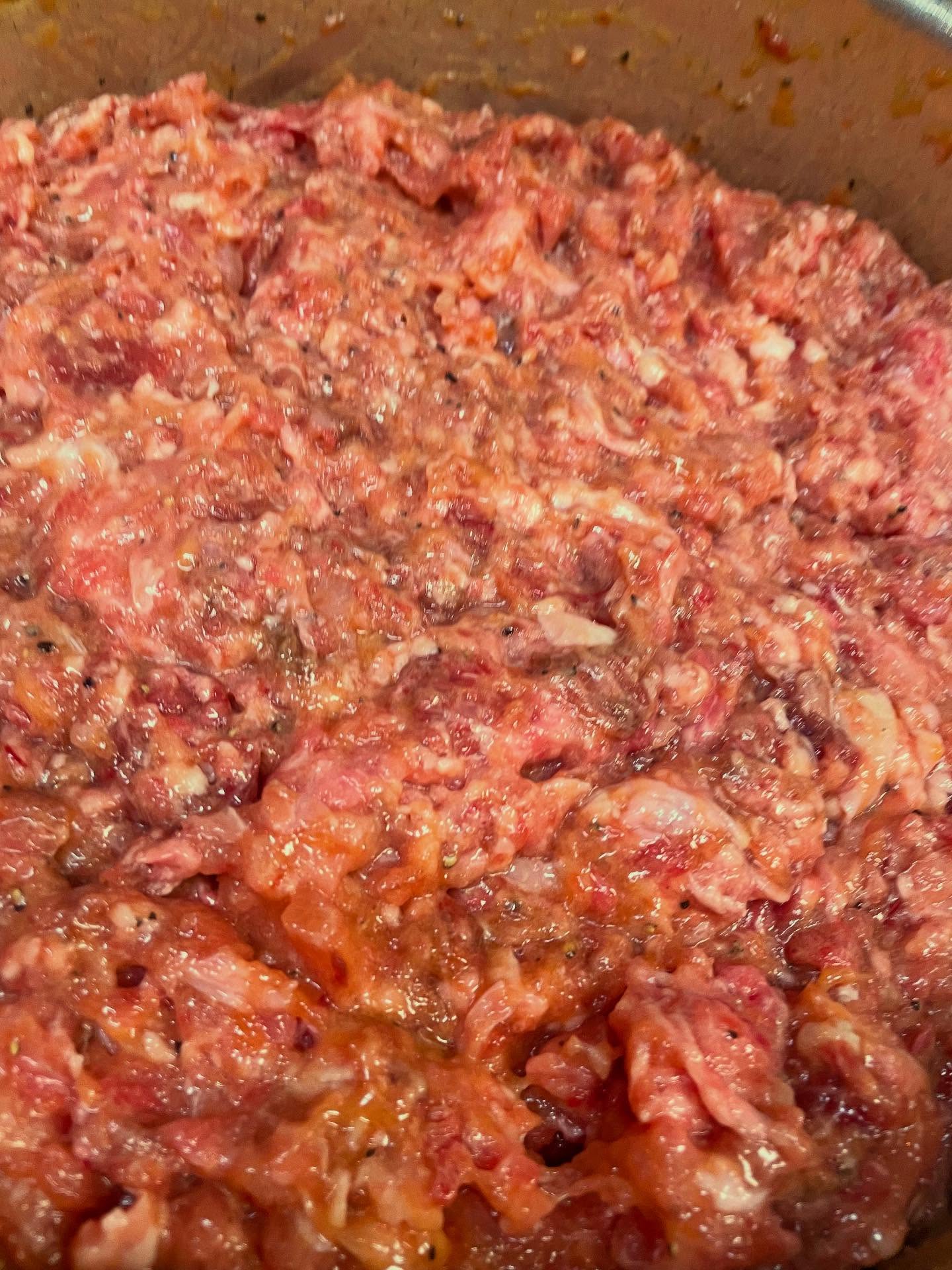 牛タンつくね やっと仕込めました

品切れ解除です

ゴツゴツ肉玉と濃厚鶏スープ🥰

テイクアウトにもご利用ください