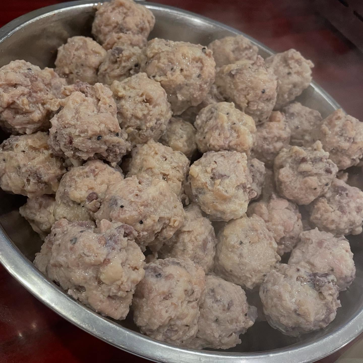 牛タンつくねが出過ぎて

また今日仕込まねば

明日からまた弁当＆出前ラッシュ

早起き頑張ります