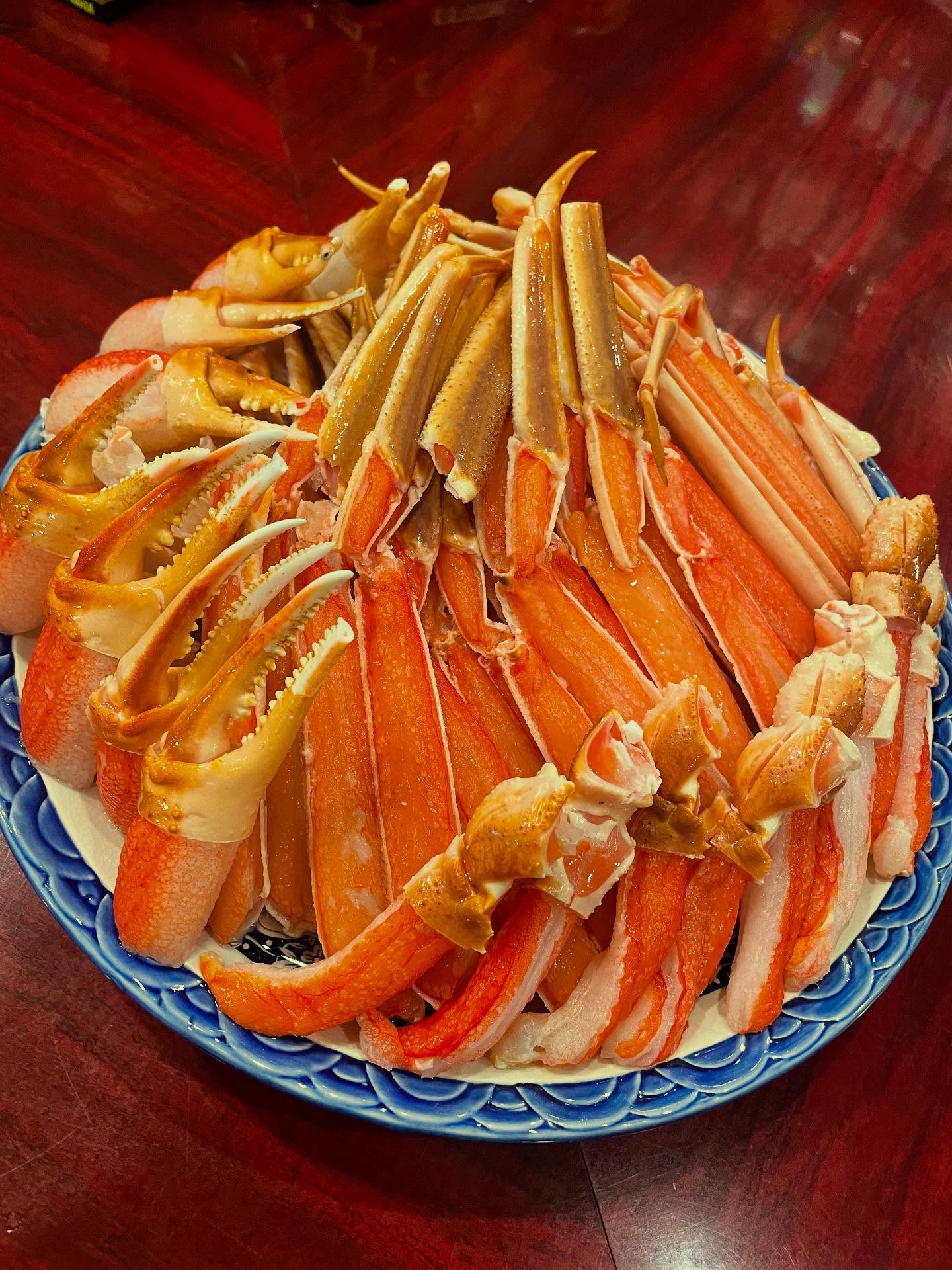 新年会に蟹🦀すきしゃぶ🥹
芯タンしゃぶしゃぶ
増えてきました

寒い時期に美味い出汁で温まってください🥰