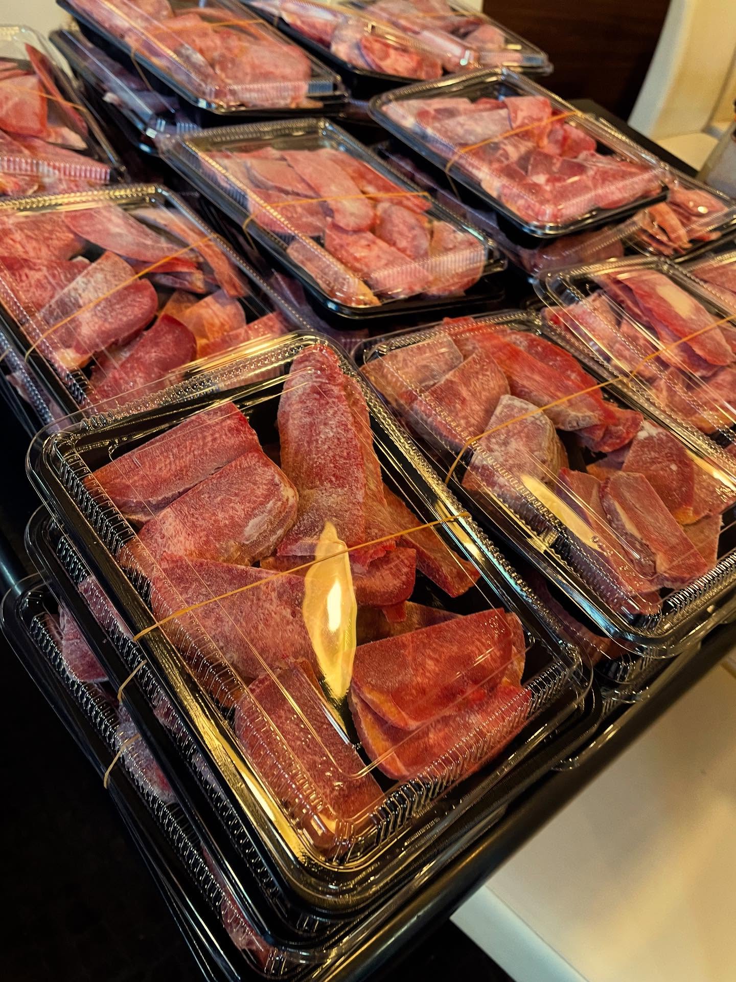 本日タン祭り

お気をつけていらしてください³₃

中落ち予備5パックあります

ご希望の方はDMください