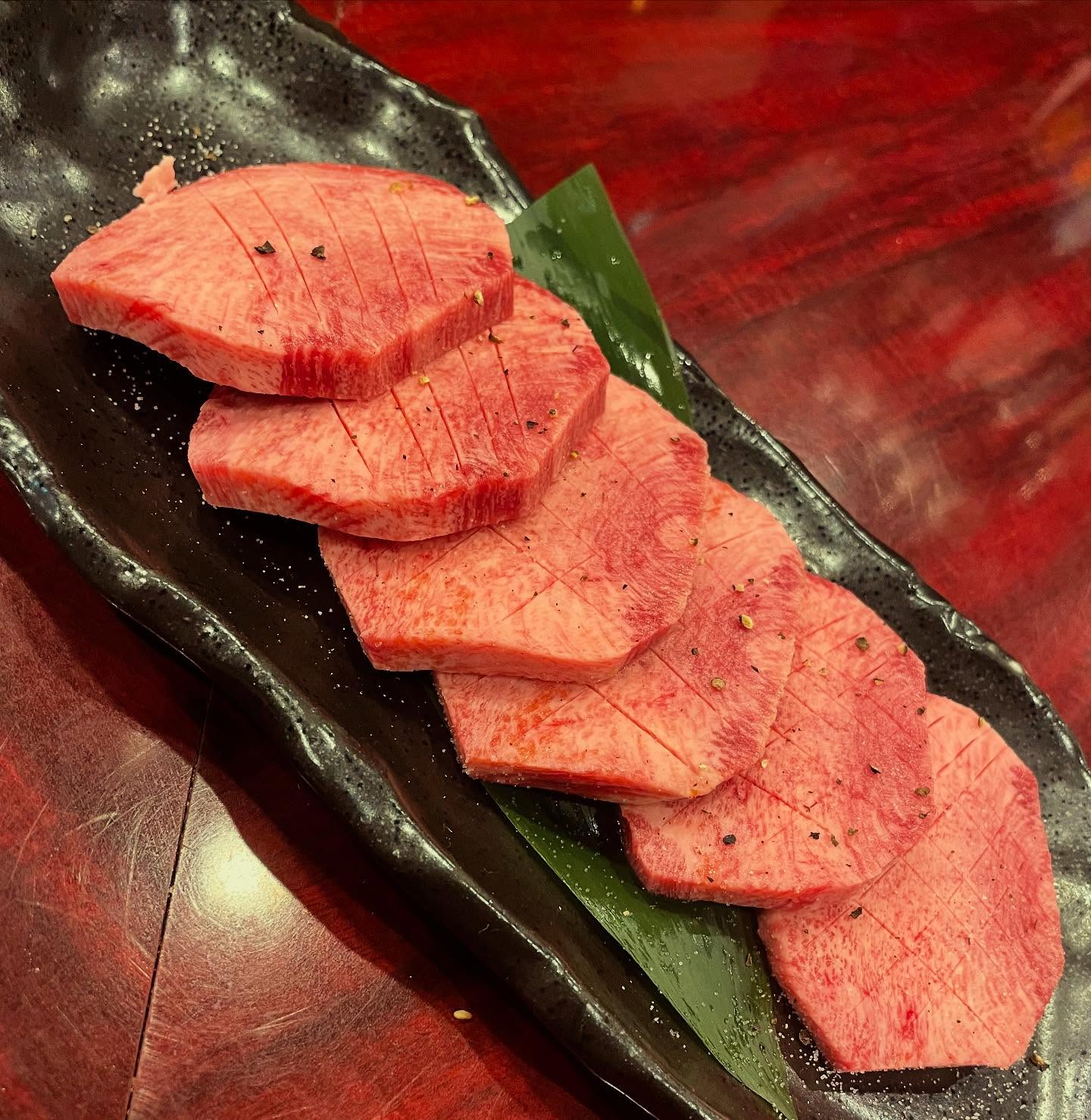 厚切りタンが最近良く出るなぁ🤔

芯の柔らかいタンなので
がぶりと行っちゃってください